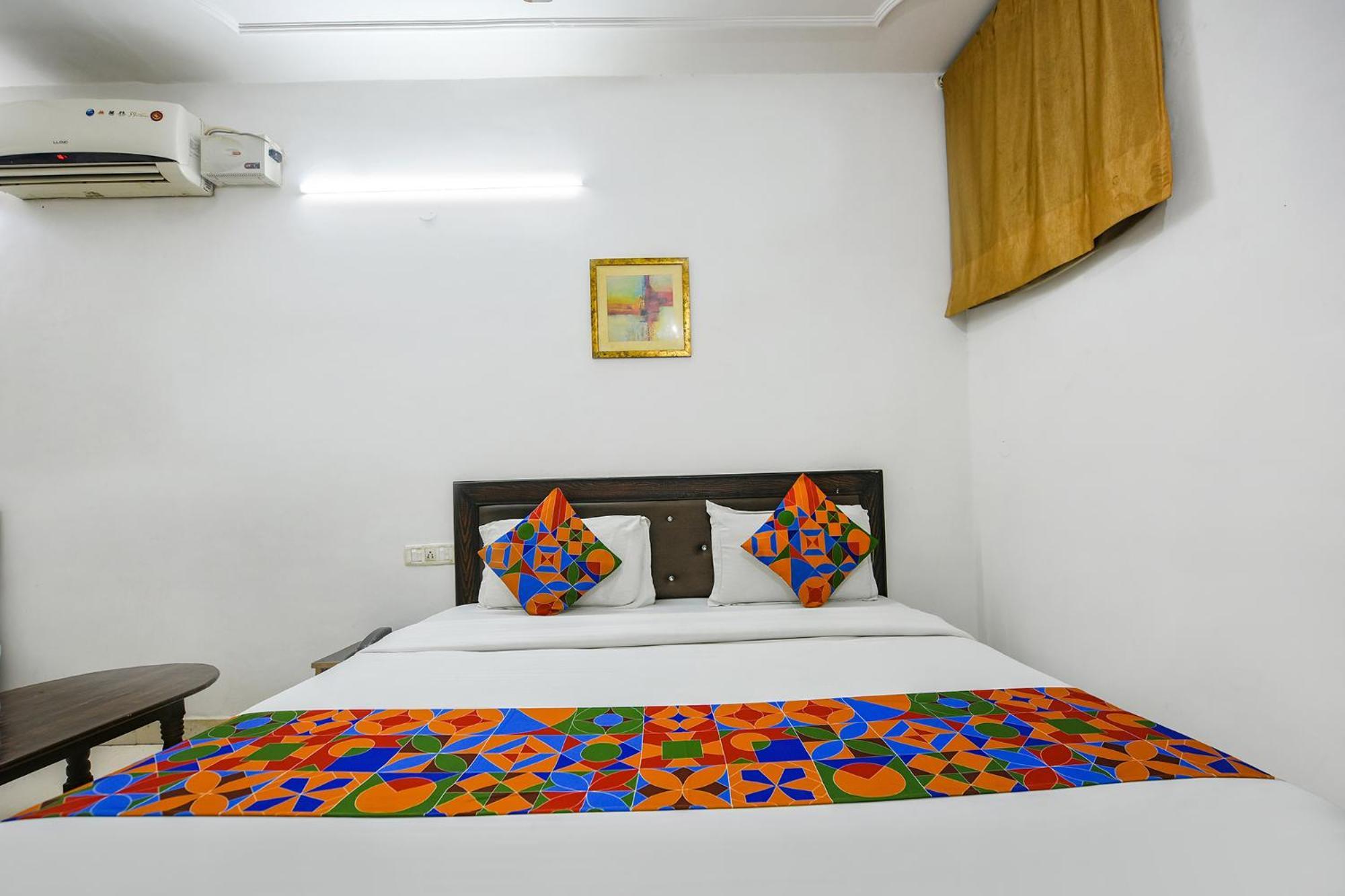 Hotel Fabexpress Diamond Sec 45 Chandīgarh Exteriér fotografie